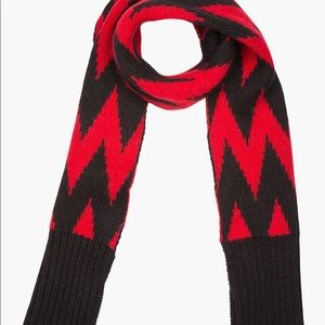 NWOT- Ami Alpaca and Merino Wool Scarf. Red/Black Chevron Pattern. Ribbed Hems.